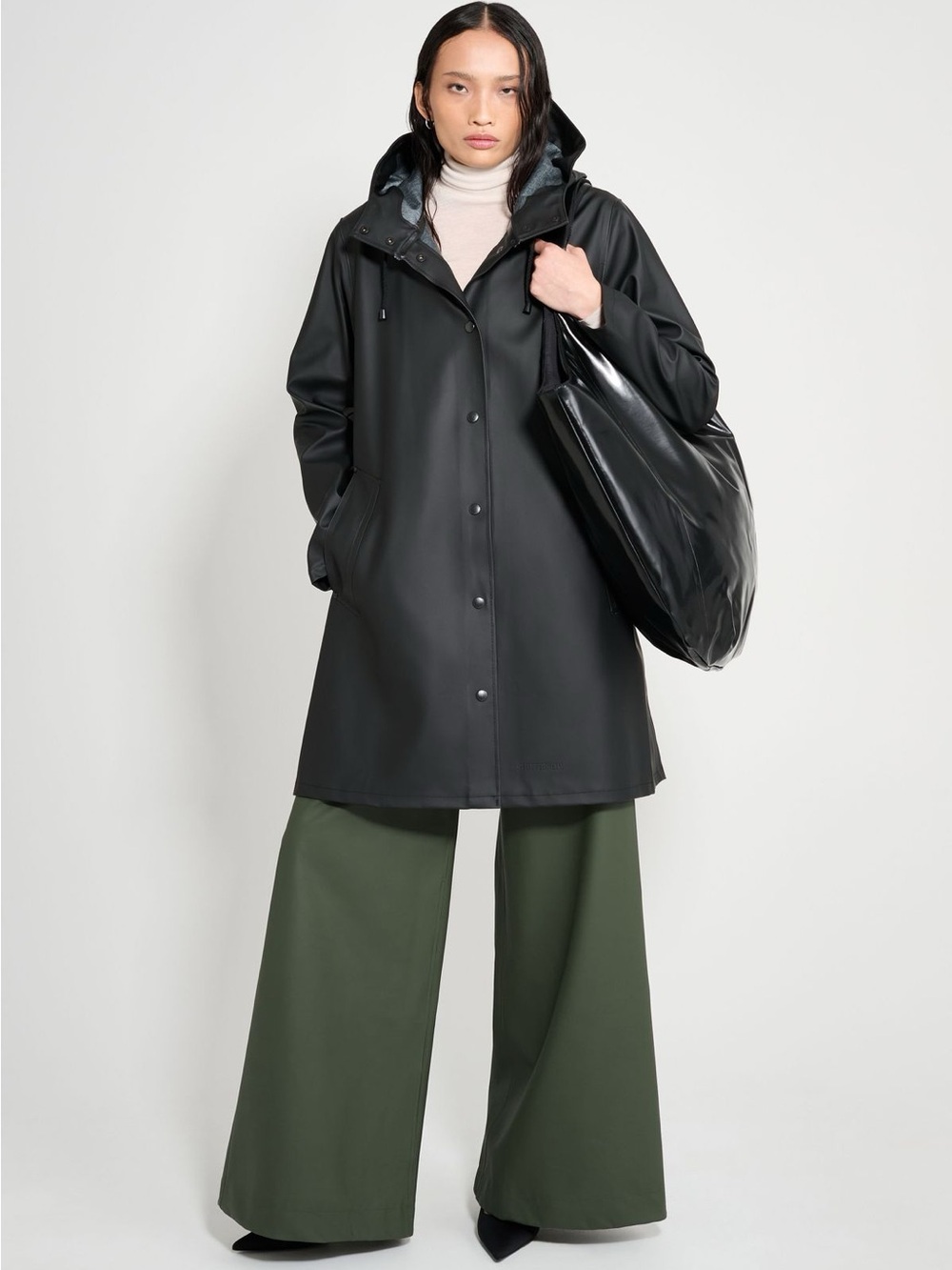 Stutterheim Mosebacke A Line Raincoat Woman’s Black SZ M/ L